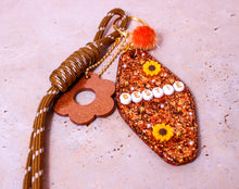 Charger l&#39;image dans la galerie, Porte clefs Grigri Bestie