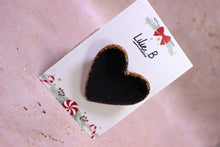 Charger l&#39;image dans la galerie, Broche cœur Noir et or