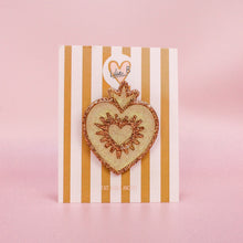 Charger l'image dans la galerie, Broche Cœur ex-voto crème &amp; or