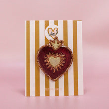 Charger l'image dans la galerie, Broche Cœur ex-voto bordeaux &amp; or