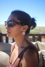 Charger l'image dans la galerie, Pampilles fleurs / mini pampilles rose à pois blanc