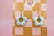 Charger l'image dans la galerie, Pampilles fleurs / mini pampilles mint nacré