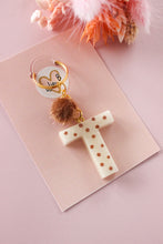 Charger l'image dans la galerie, Porte clefs lettre T