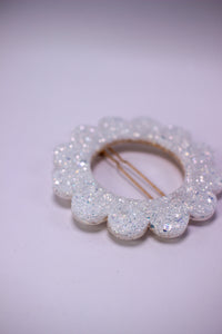 Barrette Fleur paillettes blanches
